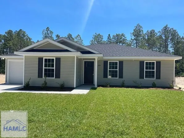 32 Meadowood Dr, Jesup, GA 31545