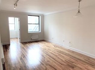 525 W 49th St APT 3E, New York, NY 10019