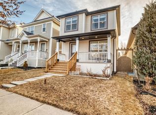 240 W Prestwick Way SE, Calgary, AB T2Z3Z5