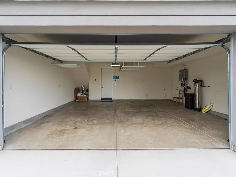 16285 Veterans Way — Photo 37