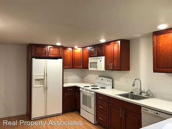 2nd image of 13715 35th Ave NE