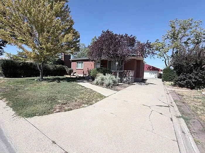 8350 W Mix Ave