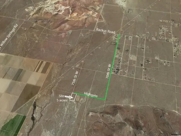 74th St #W, Mojave, CA 93501