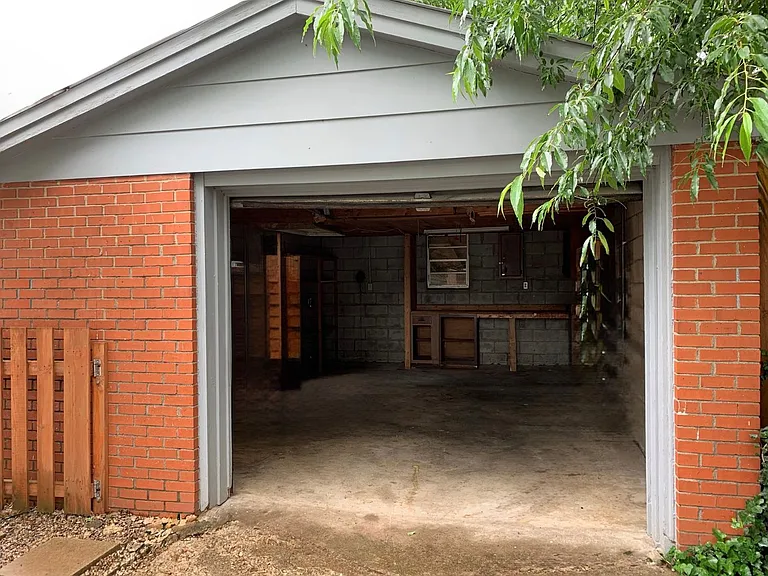 321 Purdue Pl — Photo 18
