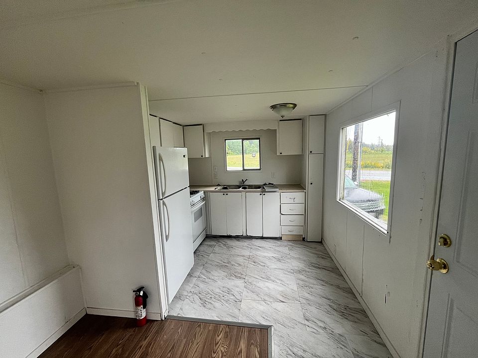 1st image of 1020 SW 24th Ave #8