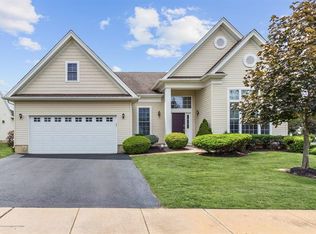 66 Country Club Dr, Monroe Township, NJ 08831