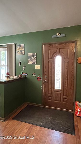 3rd image of 13 Lee Avenue