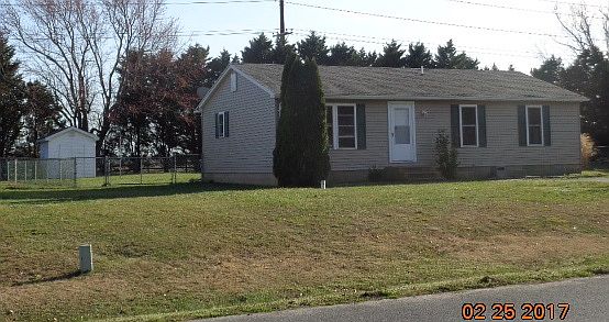1st image of 18023 Windward Dr