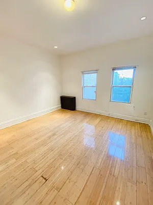 Rented by Nooklyn NYC LLC | media 8