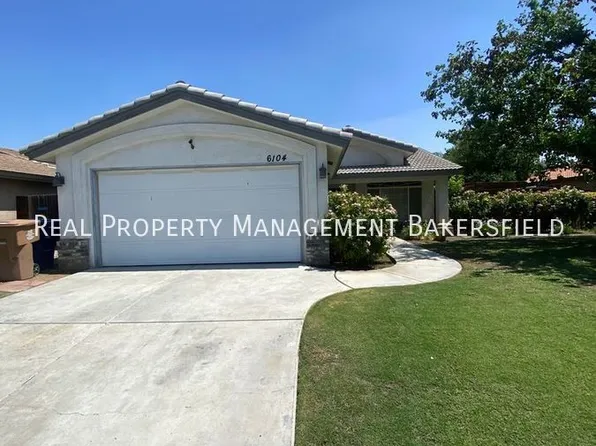 6104 Summer Springs Dr, Bakersfield, CA 93313