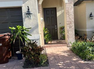 3382 W 112th St, Hialeah, FL 33018