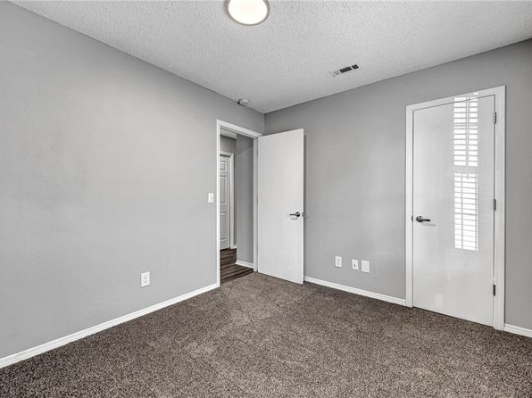 fayetteville-arkansas-448576526 picture