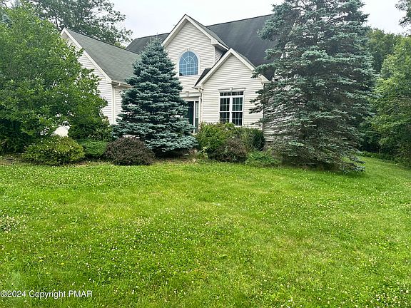4th image of 3228 Sussex Dr