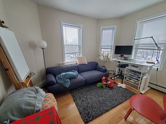 3rd image of 274 Brookline St #3B
