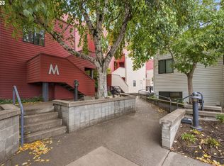 1010 NW Naito Pkwy APT M8, Portland, OR 97209