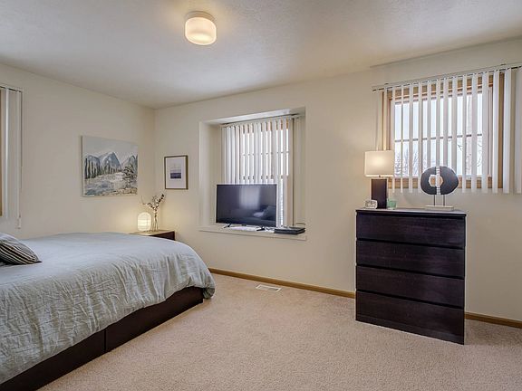 5th image of 411 Tulip Blvd #411