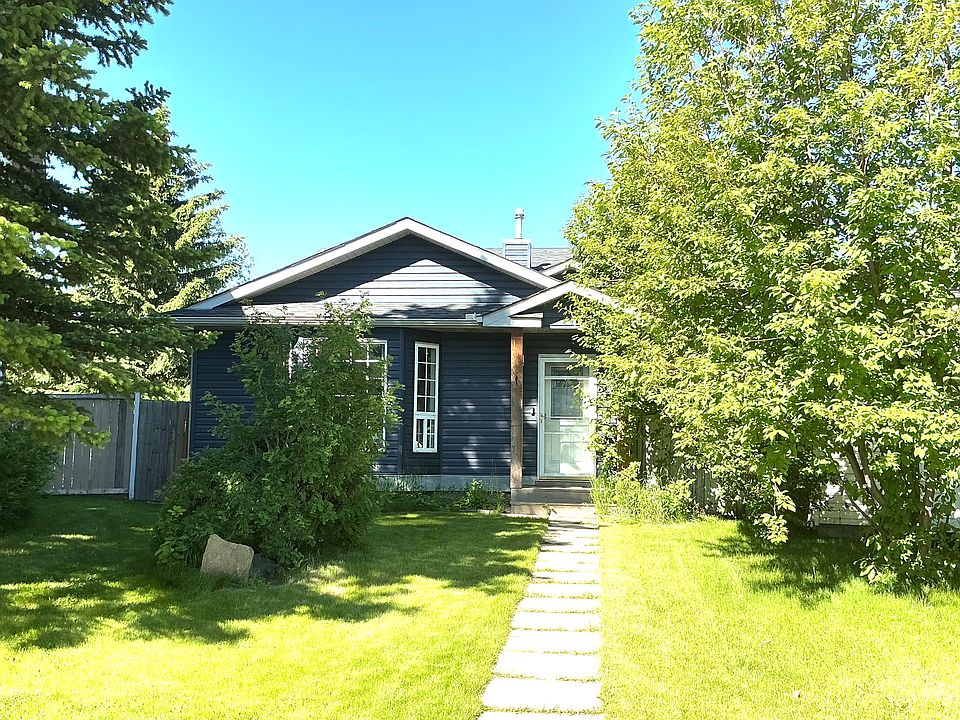 1st image of 44 Covington Mews NE