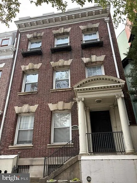 2 bed, 2.0 bath, 5386 sqft, $3,600 — Photo 1