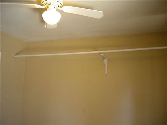 1137 Twin Oaks (Studio) 6-19-14 009