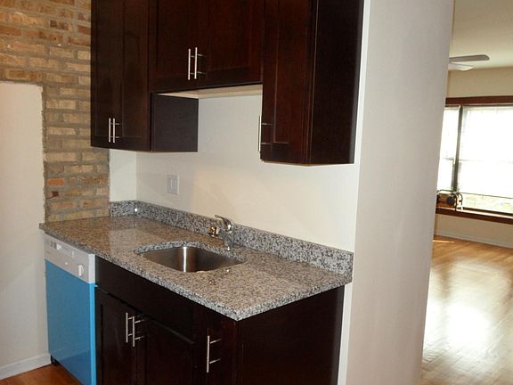 2nd image of 6150 N Winthrop Ave APT 103