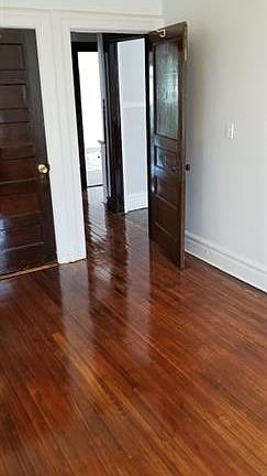 4th image of 45 Montrose St Floor 3