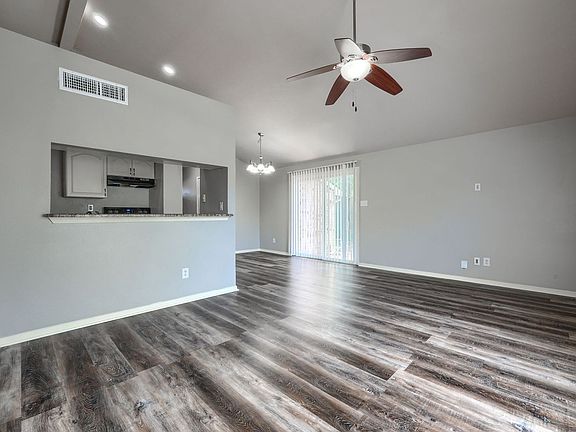 5th image of 4233 Driscoll Dr