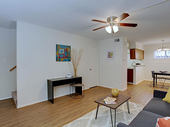2nd image of 816 W North Loop Blvd APT 123