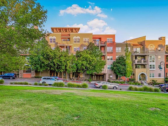 2nd image of 2988 Grassina St Unit 405