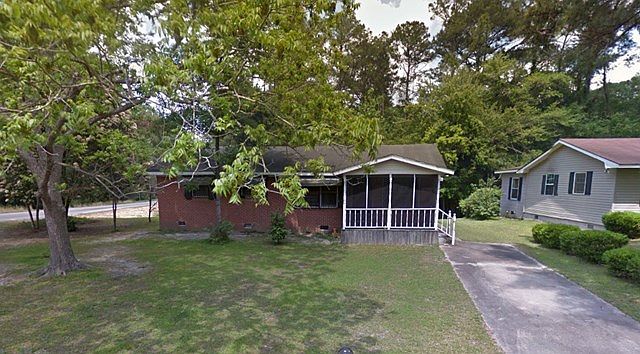1st image of 1324 Hallmark Dr