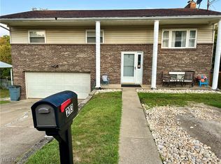 213 Frostview Dr, Wintersville, OH 43953