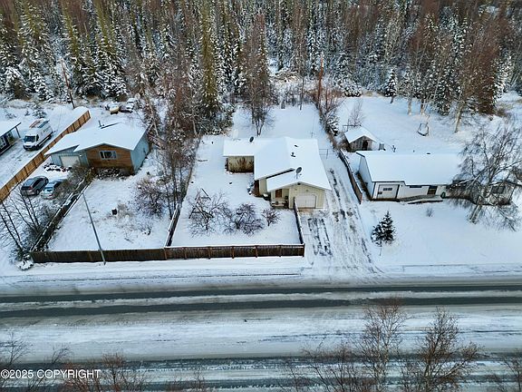2nd image of 334 S Kobuk St