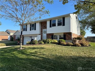 1032 Newpark Dr, Englewood, OH, 45322