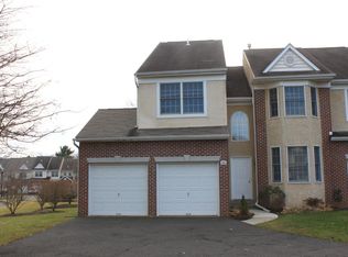 101 Victoria Ct, Maple Glen, PA 19002