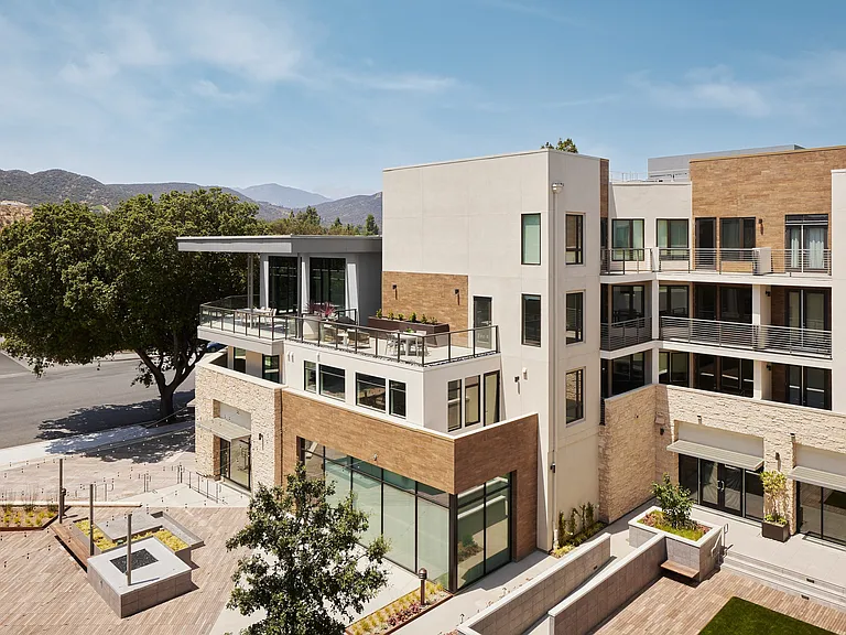 Santal Thousand Oaks — Photo 23