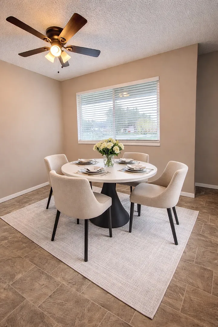 208 E 15th Ave - Apt 01 — Photo 2