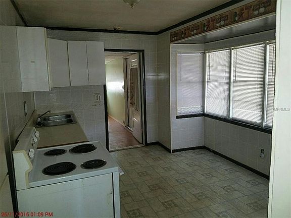 3rd image of 4420 58th Ave N