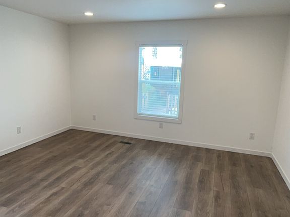 5th image of 1608 E Main St Lot 98