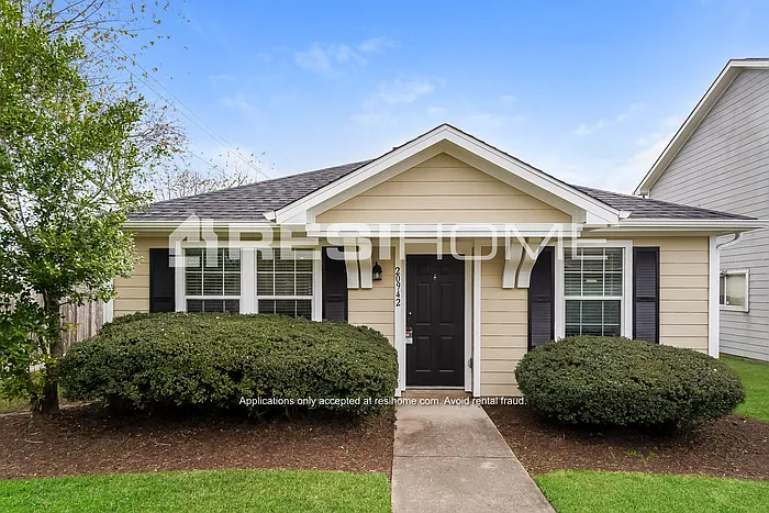 20942 Patriot Park Ln — Photo 1