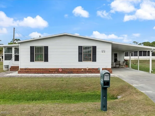 19371 Pony Ln, North Fort Myers, FL 33903