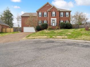 909 Deer Pointe Ct, Nashville, TN 37221