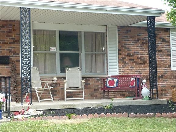 3rd image of 1802 Carol Dr