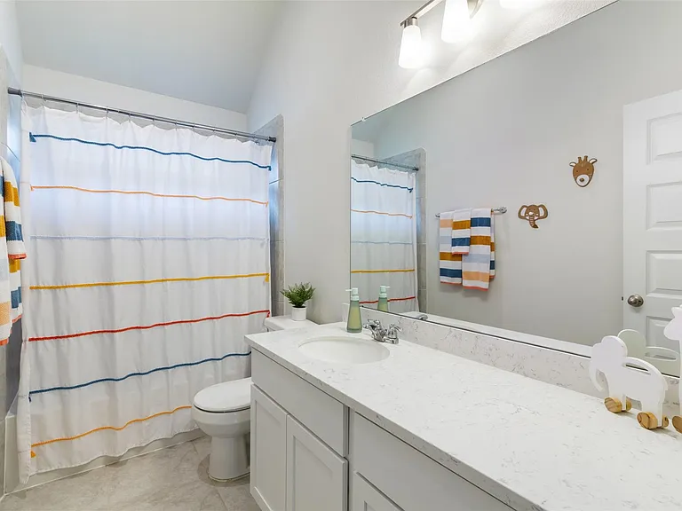 1262 Gainesville Dr — Photo 28