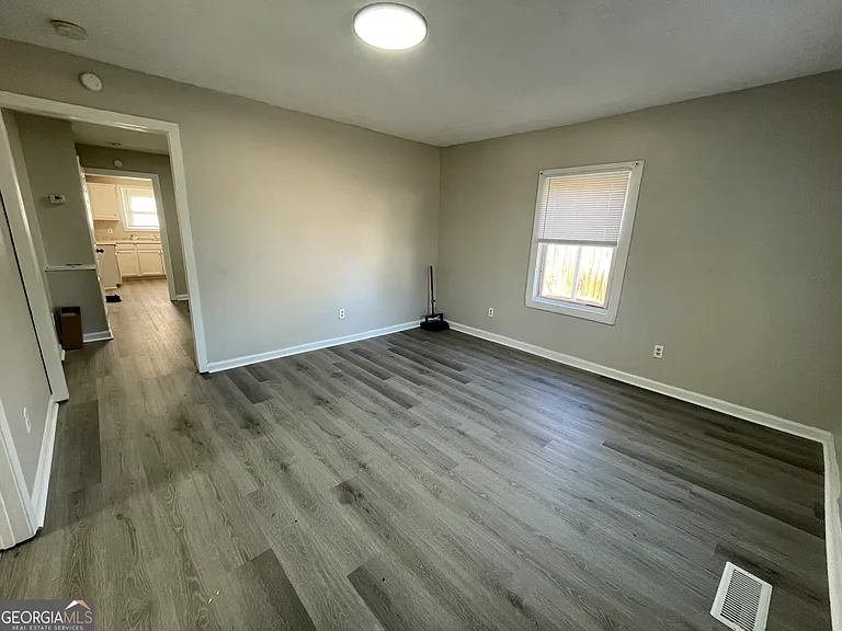 1235 Boone St — Photo 9