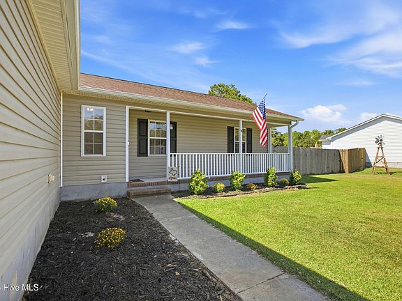 3rd image of 115 Linden Road