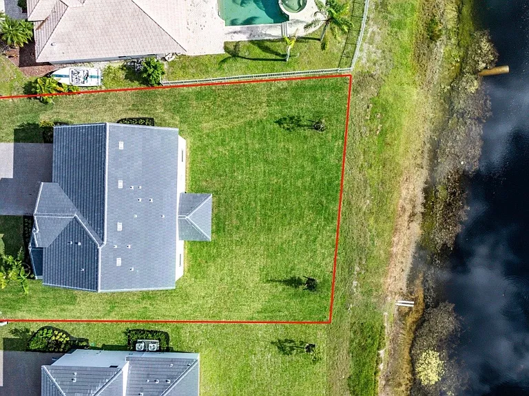 6843 Cobia Cir — Photo 28