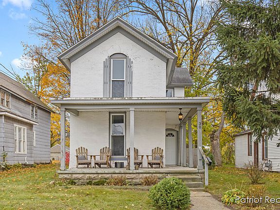 2nd image of 30 Sweet St NE