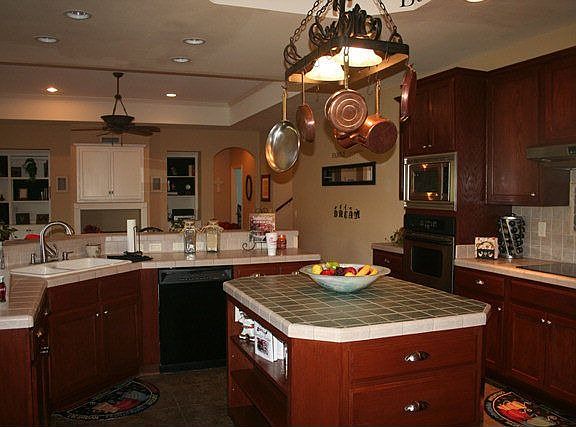 4th image of 362 Oak Ct