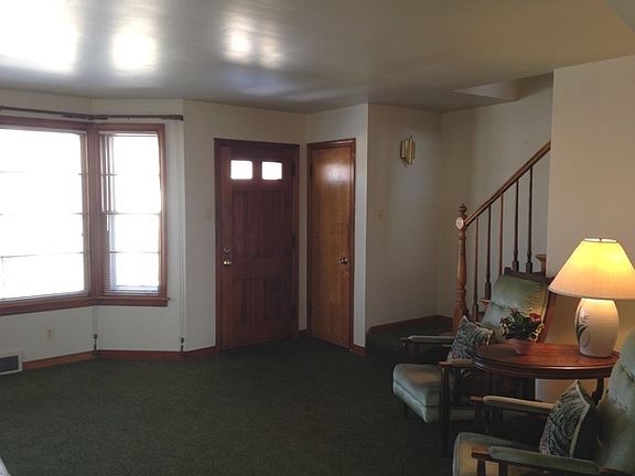 4th image of 5460 N Lovejoy Ave