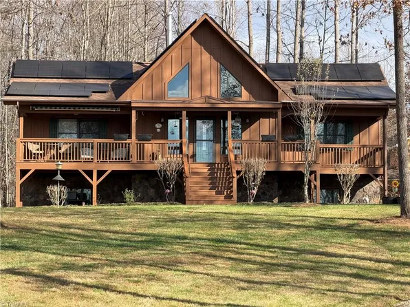 687 W Meadow Pkwy, Moravian Falls, NC 28654