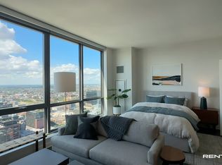 165 N Peoria St #3501, Chicago, IL 60607